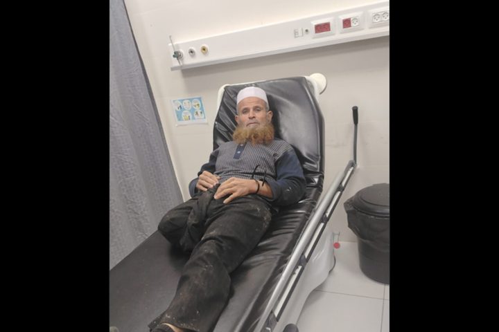 اعتقال مسن من مسافر يطا بعد اعتداء مستوطنون عليه وتخريب ممتلكاته