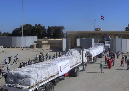 مفوضة أوروبية: يجب تدفق المساعدات الإنسانية إلى غزة كالسيل