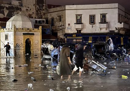 فيضانات آسفي المغربية تودي بحياة 37 شخصًا وأعمال واسعة لإزالة المخلفات