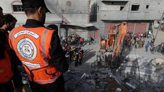 الدفاع المدني: انتشلنا جثامين 30 شهيدًا من عائلة سالم غرب غزة