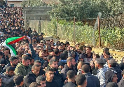 "حزنٌ كبيرٌ ودموع" تشييع حاشد للشهيد الفتى مهيب أحمد جبرين (16 عام) الذي ارتقى اليوم برصاص مستوطن في تقوع جنوب شرقي بيت لحم.