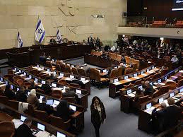 حماس: مصادقة الكنيست على حظر تزويد الأونروا بالخدمات الأساسية خطوة تصعيدية خطيرة