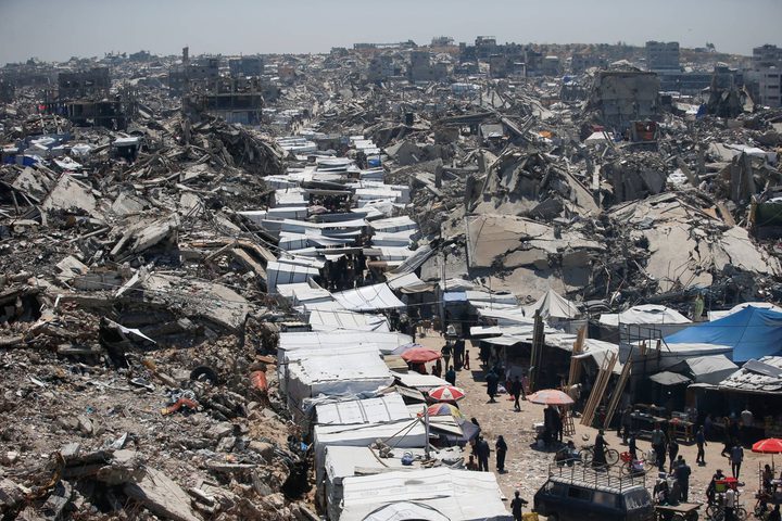 “الصليب الأحمر” يحذر من خطر انهيار المباني المتضررة على المدنيين بغزة