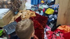 جنود الاحتلال يدمرون منازل المواطنين التي اقتحمتها في ديراستيا قضاء سلفيت وعناتا قضاء القدس.