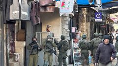 جانب من انتشار جيش الاحتلال داخل البلدة القديمة في نابلس