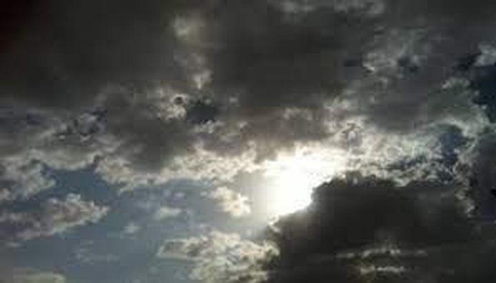 حالة الطقس: أجواء غائمة جزئيا باردة في المناطق الجبلية