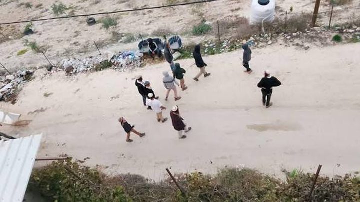 مستوطنون يقتحمون بورين جنوب نابلس