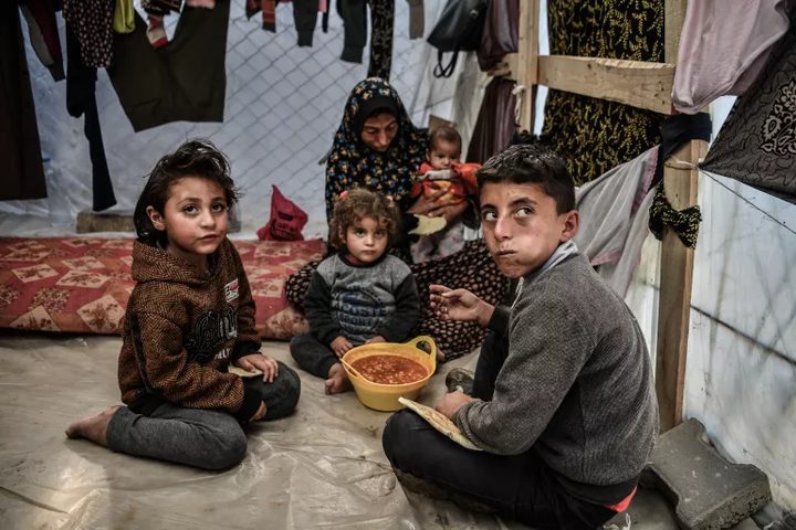 "الصحة العالمية": 100 ألف طفل في غزة سيعانون سوء تغذية حاد بحلول نيسان المقبل