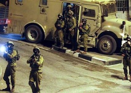 الاحتلال يقتحم النبي صالح ويحتجز عددا من الشبان