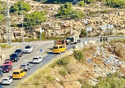 قوات الاحتلال تغلق بوابة عطارة شمال رام الله