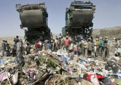 إسرائيل تحوّل أراضي بالضفة لمكبات نفايات المستوطنين