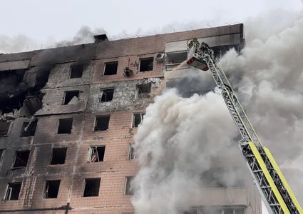 هجمات أوكرانية بالمسيرات وتفاؤل بشأن محادثات ميامي