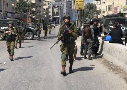 إصابة برصاص الاحتلال عقب اقتحام مخيم قلنديا