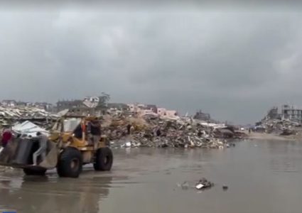 ارتفاع حصيلة الشهداء في غزة إلى 70,937 وسط استمرار خروقات وقف إطلاق النار