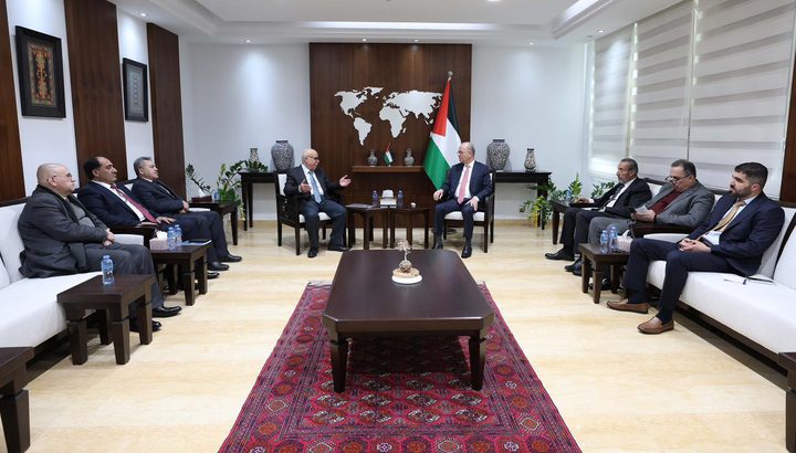 رئيس الوزراء يبحث تطوير واستقلال القضاء