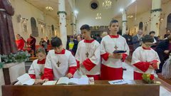 بعد عامين من الحرب… الاحتفال بعيد الميلاد المجيد وإقامة القداس والصلوات في غزة