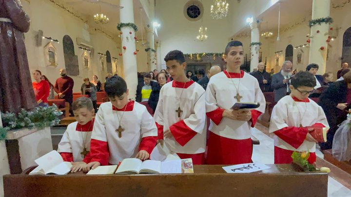 بعد عامين من الحرب… الاحتفال بعيد الميلاد المجيد وإقامة القداس والصلوات في غزة