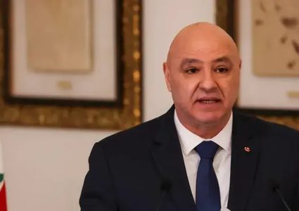 جوزاف عون: الاتصالات مستمرة لإبعاد شبح الحرب عن لبنان والأمور تتجه نحو الايجابية