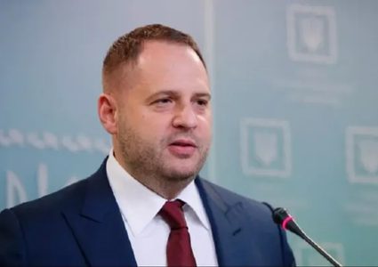 مستشار الرئيس الأوكراني: واشنطن تبدي رغبة صادقة لإنهاء الحرب