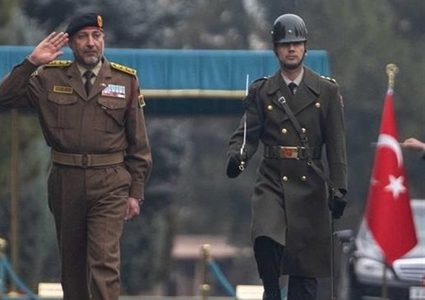 تظاهرات غاضبة في غرب ليبيا تطالب بتحقيق العدالة لمقتل رئيس أركان الجيش