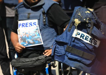 نقابة الصحفيين: الاحتلال قتل 706 من عائلات الصحفيين في غزة