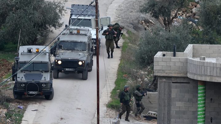 قوات الاحتلال تنسحب من قباطية وتقتحم بلدات وسط الضفة وشمالها