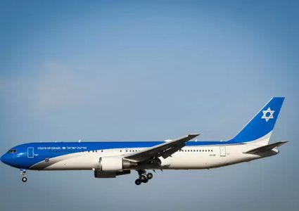 معاريف: طائرة نتنياهو حلقت فوق فرنسا في طريقها إلى ترامب