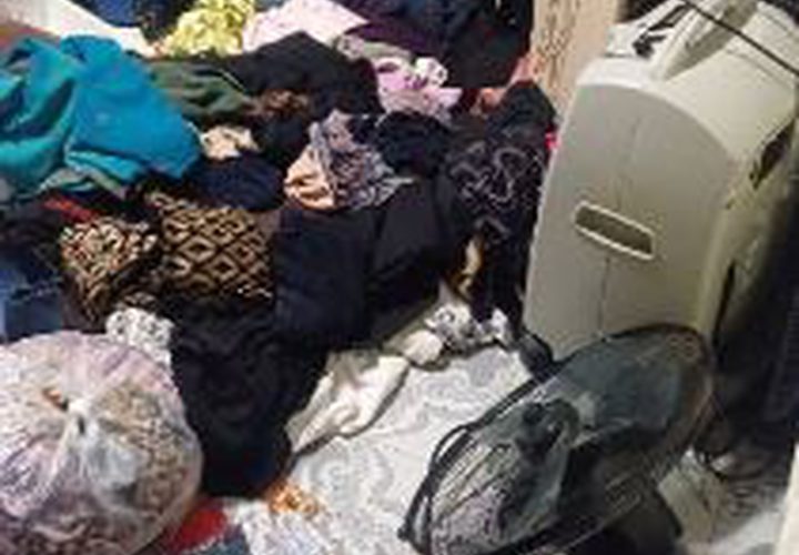 جانب من الخراب والدمار الذي خلّفته قوات الاحتلال عقب مداهمة منازل الأهالي خلال اقتحام بلدة جبع جنوب جنين.