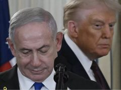 الإعلام العبري: نتنياهو سيطلب من ترامب "الضوء الأخضر" لضرب إيران