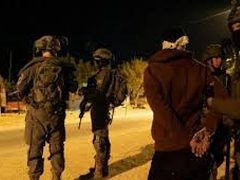 الاحتلال يعتقل ستة شبان من بلدة سلواد