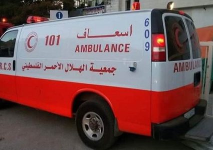 إصابة مواطن بحروق واختناق إثر حريق منزل في الخليل