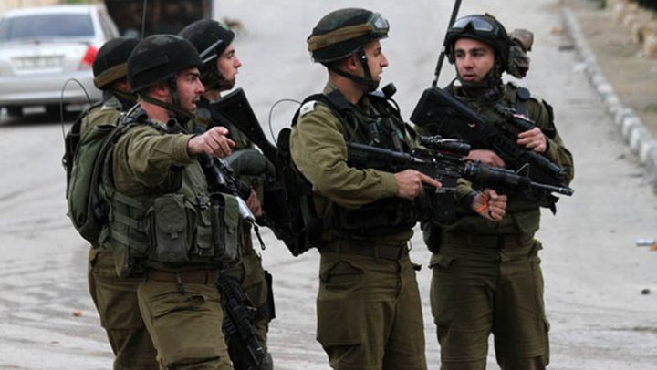 قوات الاحتلال تعرقل وصول المعلمين والتلاميذ لمدرستهم في سوسيا جنوب الخليل