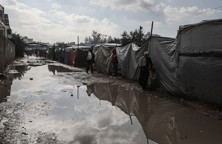 "الأونروا": 235 ألف شخص تضرروا من منخفض "بايرون" الجوي بغزة