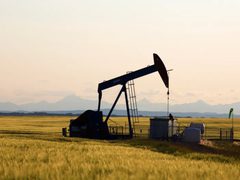 النفط يرتفع وسط تصاعد التوتر بالشرق الأوسط