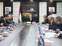 مجلس الوزراء يطالب بضغط دولي أكبر لإدخال البيوت المتنقلة ومستلزمات الإيواء لغزة