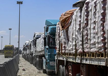 الاتحاد الأوروبي: تعليق عمل المنظمات في غزة سيمنع وصول مساعدات حيوية