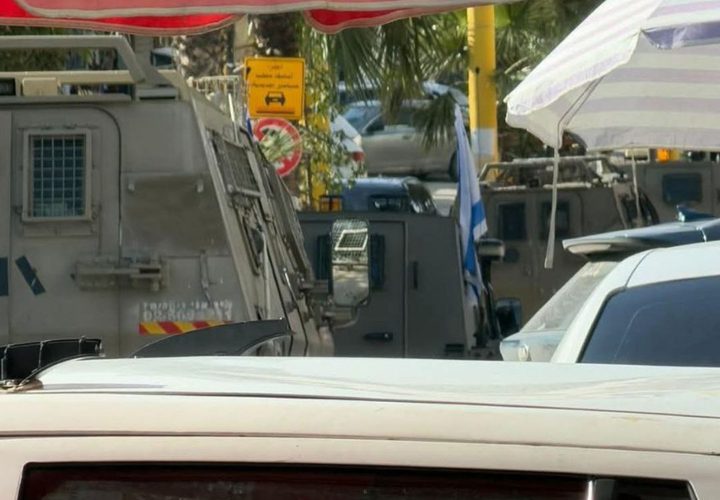 قوات الاحتلال تقتحم وسط الظاهرية جنوب الخليل.