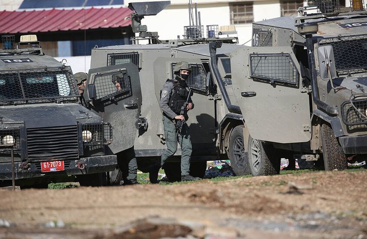 الاحتلال يشن حملة اقتحامات بالضفة تتخللها اعتقالات