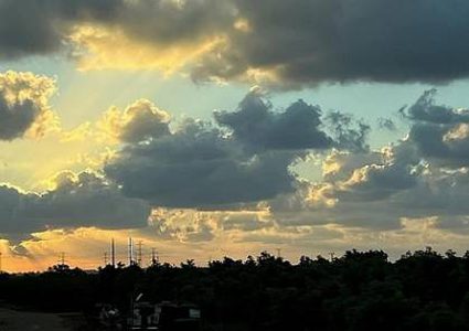 الطقس: فرصة ضعيفة لسقوط أمطار محلية في بعض المناطق الشمالية