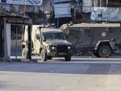 الاحتلال يواصل اقتحام جبع ويداهم منازل