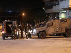 الاحتلال يعتقل 29 مواطنًا من محافظة رام الله غالبيتهم أسرى محررون