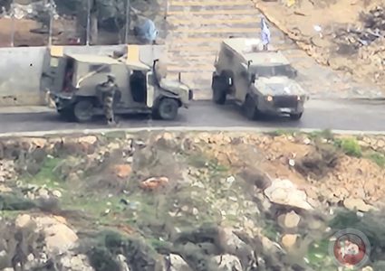 الاحتلال يجرف طريقا زراعيا في قرية ياسوف شرق سلفيت