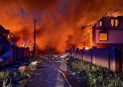 روسيا وأوكرانيا تتبادلان الضربات بالمسيرات في بداية 2026