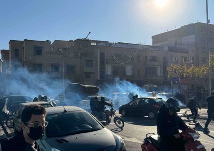 قتلى خلال مواجهات بين متظاهرين وقوات الأمن في طهران