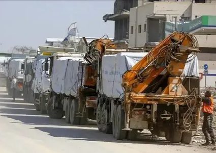 دول عربية وإسلامية تحذر من كارثة إنسانية في غزة وتطالب برفع القيود عن المساعدات