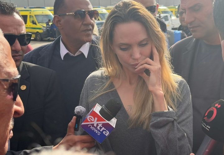 أنجلينا جولي تصل إلى معبر رفح في زيارة إنسانية لتفقد المساعدات ومستشفى العريش