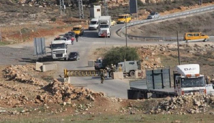 الاحتلال يغلق مدخل قرية النبي صالح شمال رام الله