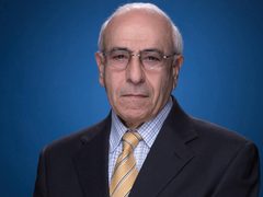 الموت يغيب الإعلامي الأردني جميل عازر