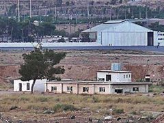 سقوط صاروخ "مجهول المصدر" قرب مطار المزة بدمشق