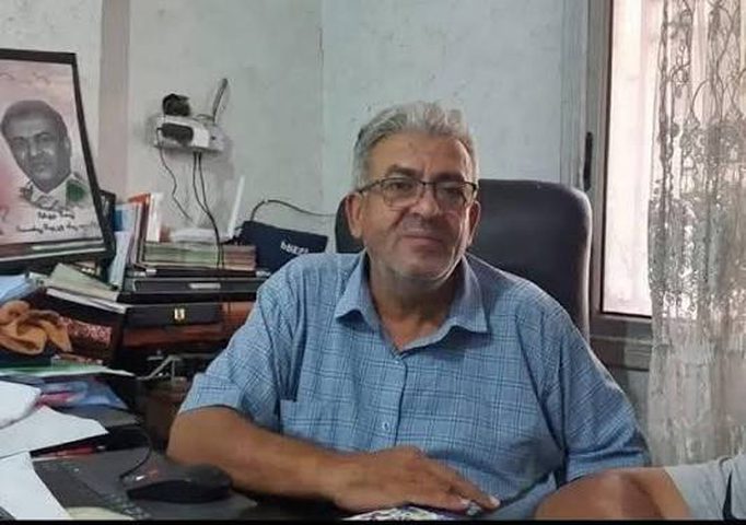 نقابة الصحفيين تحذّر: حياة الصحفي علي السمودي في خطر